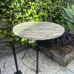 Round Dinner HighTop Table 