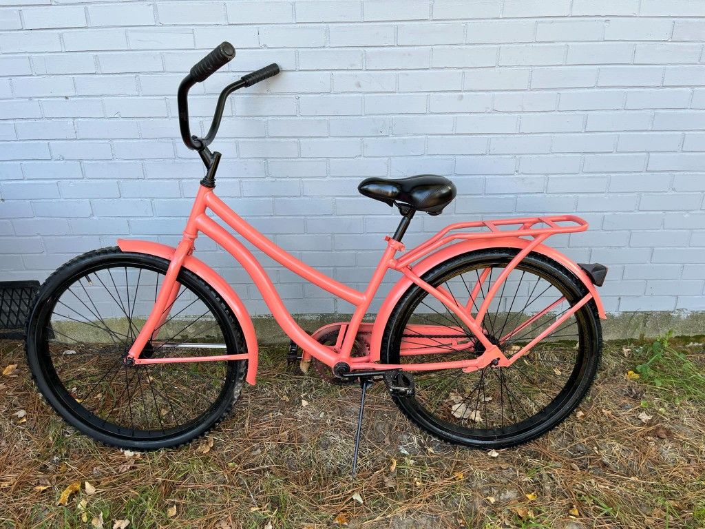 CUSTOM 26 " Monticello Beach Cruiser