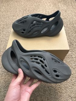yeezy foam runner