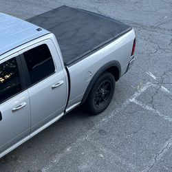 Truck Bed Cover (tri-fold)