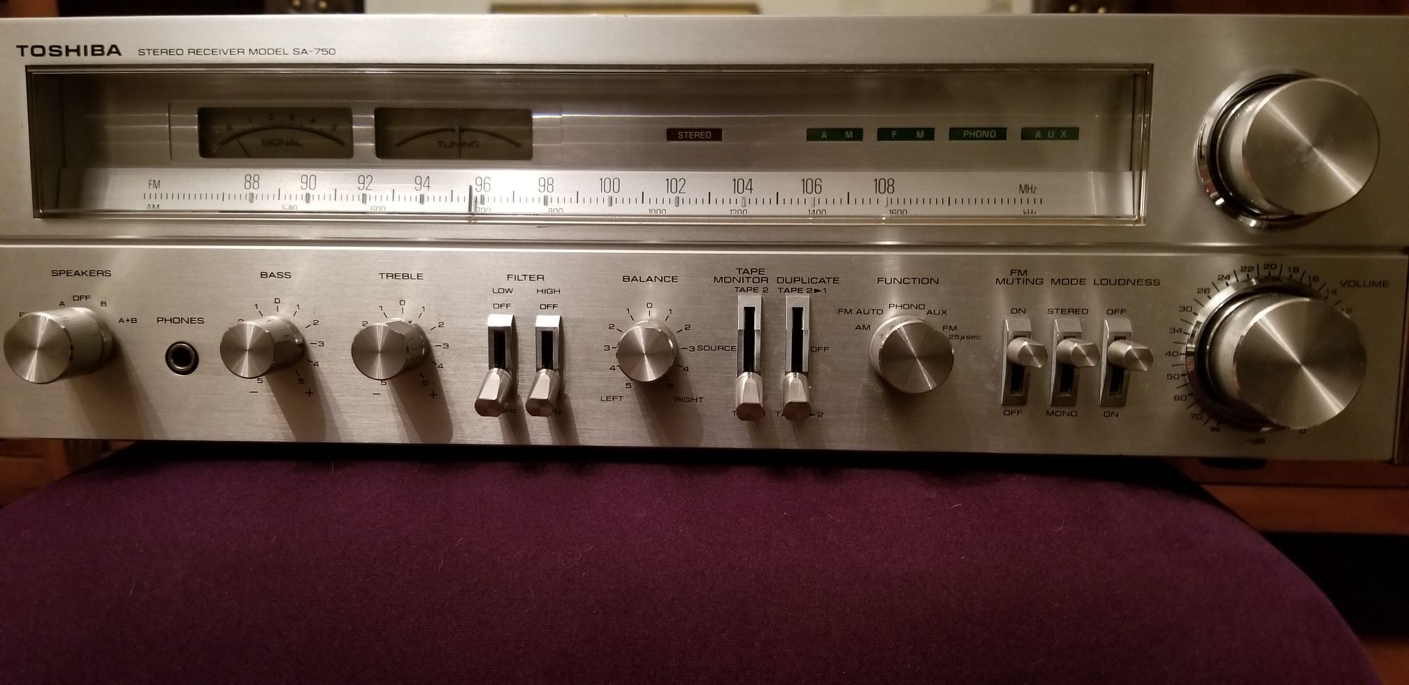 Toshiba SA-750 vintage stereo