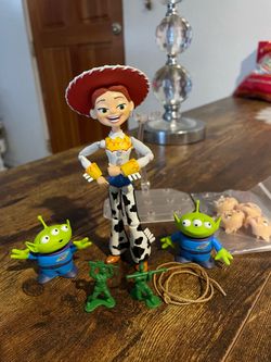 Revoltech ToyStory Jessie Figure