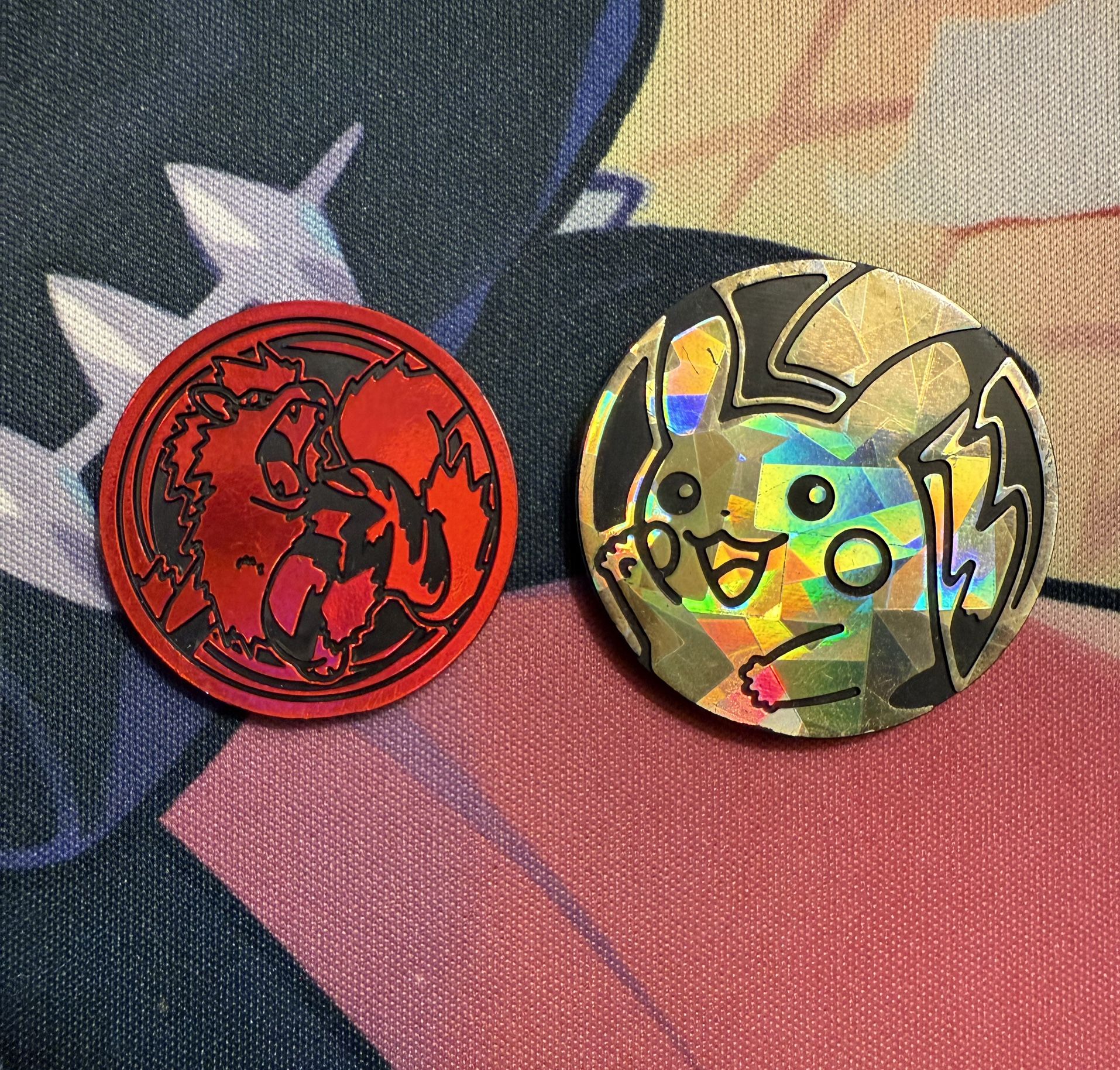 Pokémon Coin Arcanine Red Flip Coin & Pikachu Waving Coin Gold Cracked Ice