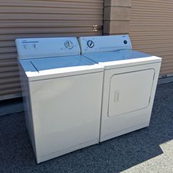 Kenmore Washer And Whirlpool Gas Dryer  Excellent Working Condition