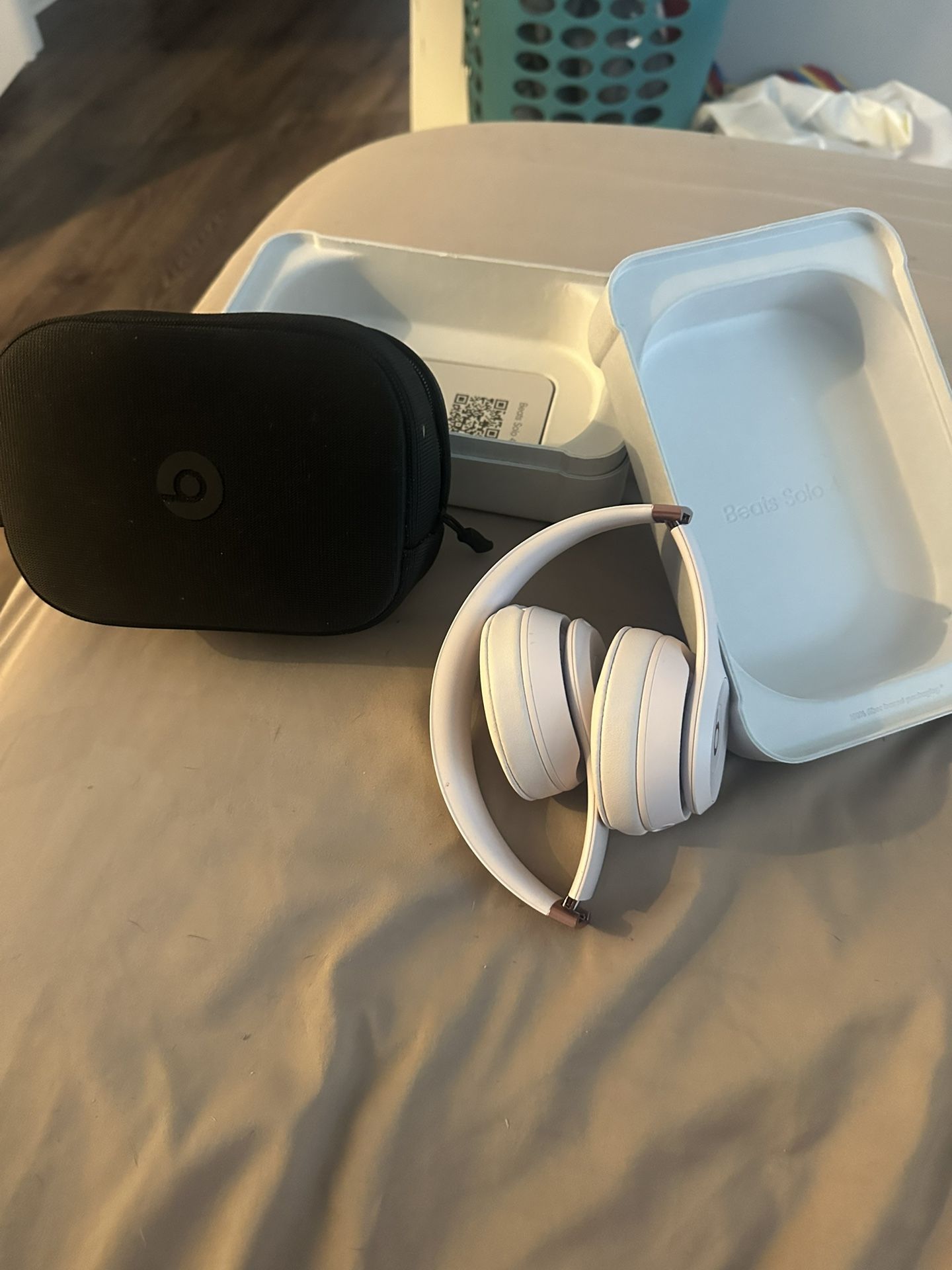 Beat Solos 4 Headphones