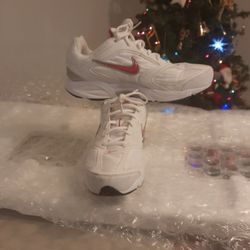 Womens Size 10 Nike AIR AVENUE ' Pink And Wh