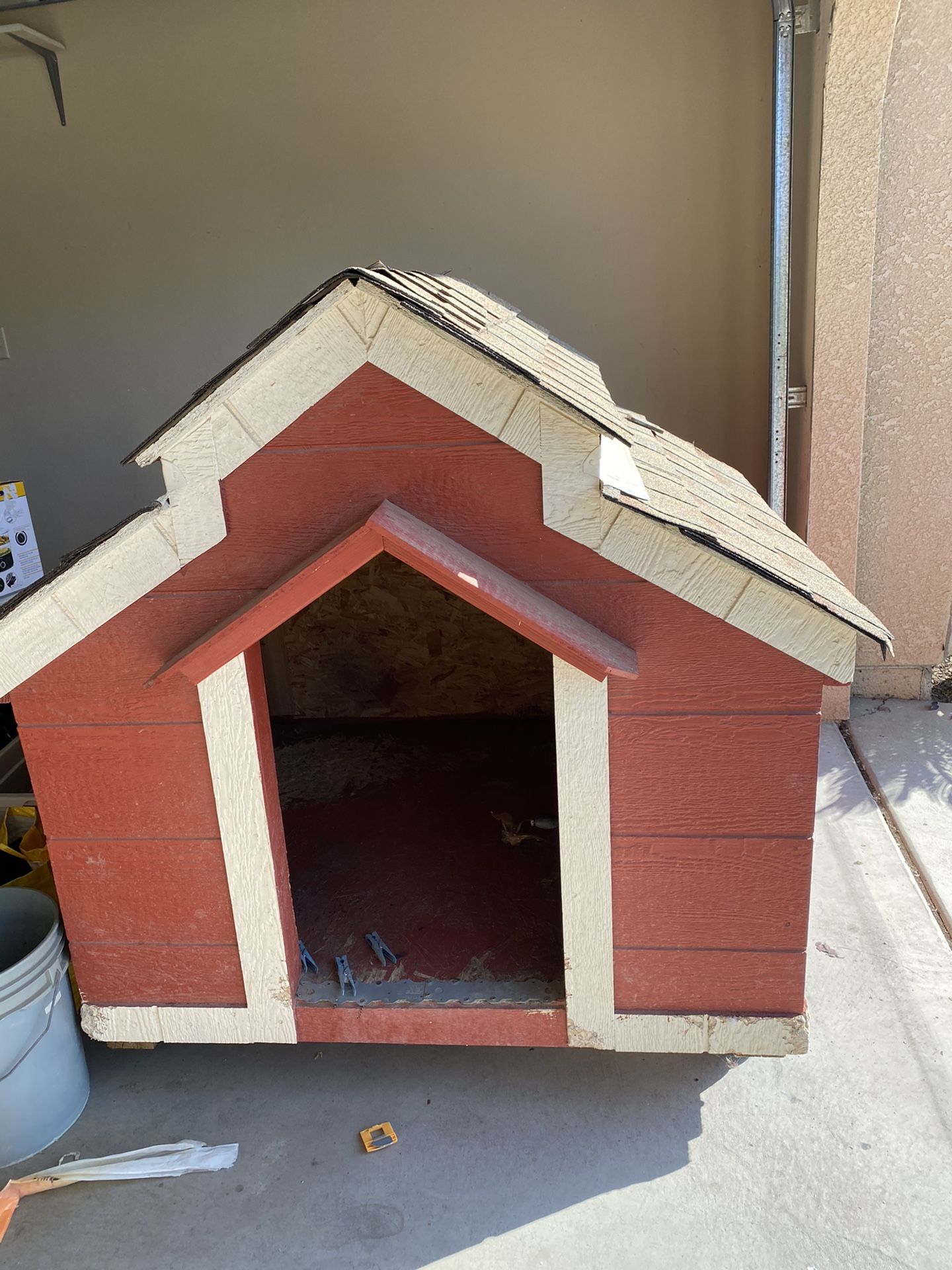 Dog house HUGE