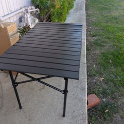 Portable Camping/Picnic Table 