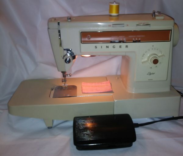 Singer Stylist 543 Sewing Machine for Sale in Seattle, WA OfferUp