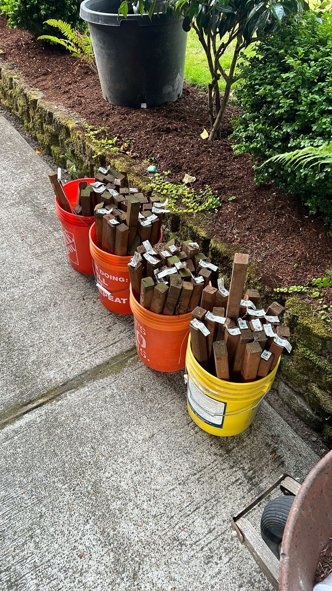 Free 2x2 Pickets