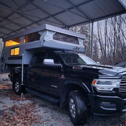 2001 Palomino BRONCO 1500 POP-UP truck Bed Camper