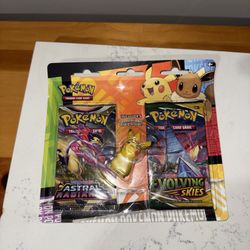 Pokémon TCG : Back to School Pikachu Eraser 2 Booster Blister Evolving Skies