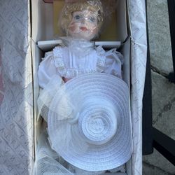 Brittany "Paulette" 538R 19" Porcelain Doll Collectible