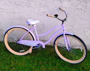 Women's huffy 26" Beach Cruiser bike bicicleta