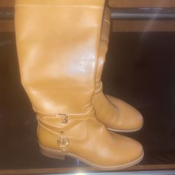 Michael Kors 7.5