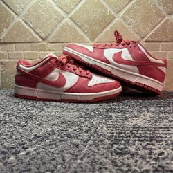 -Dunk lows “Arecho Pink” -Size 11W/9.5M -Og all -Barely used 