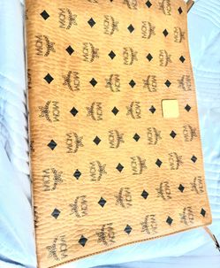 MCM Standing Pouch In Visetos 