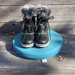 Waterproof Fluffy Insulated Snow Boots