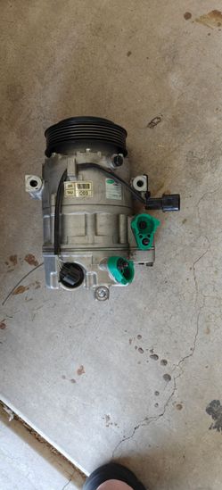 2012 - 2015 Hyundai Sonata or Santa Fe original A/C compressor 2.0L, 2.2L and 2.4L