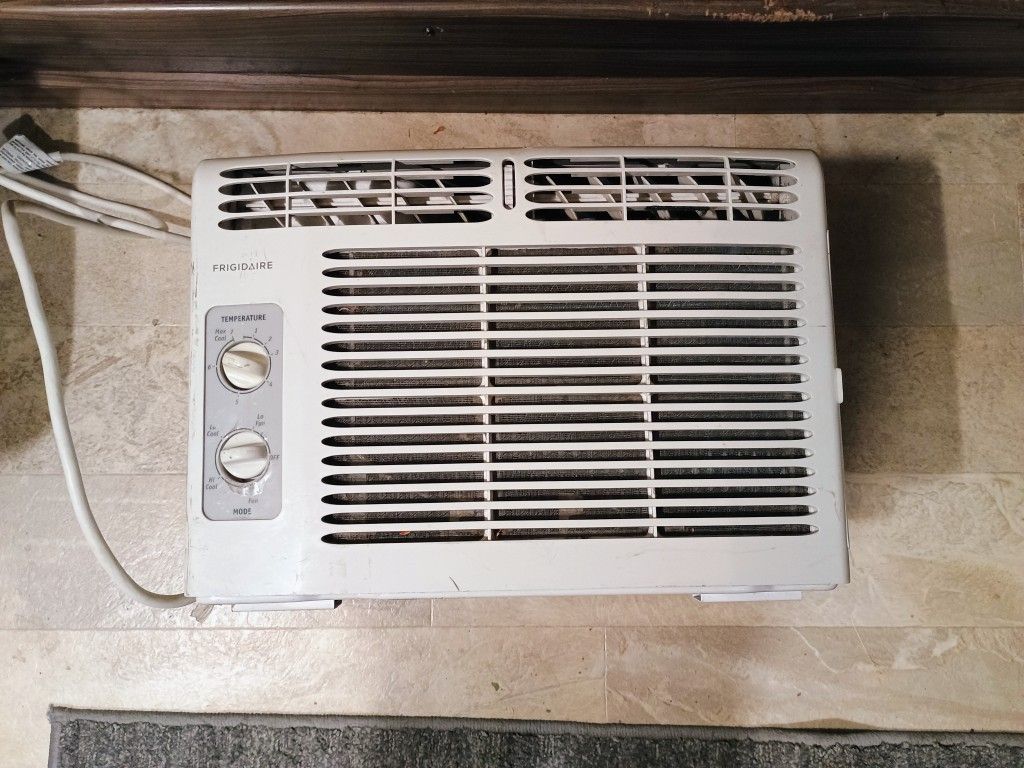 Frigidaire Air conditioner