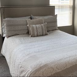 Queen/Full Upholstered Headboard 