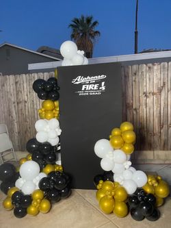 Graduation balloon garland new