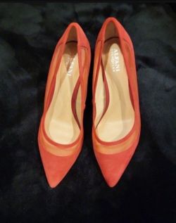 Alfani Red MicroSuede Heels- Size 8M
