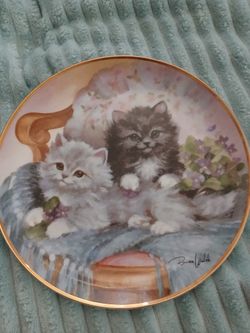 ESTATE SALE! Cuddly Companions Heirloom Plate 