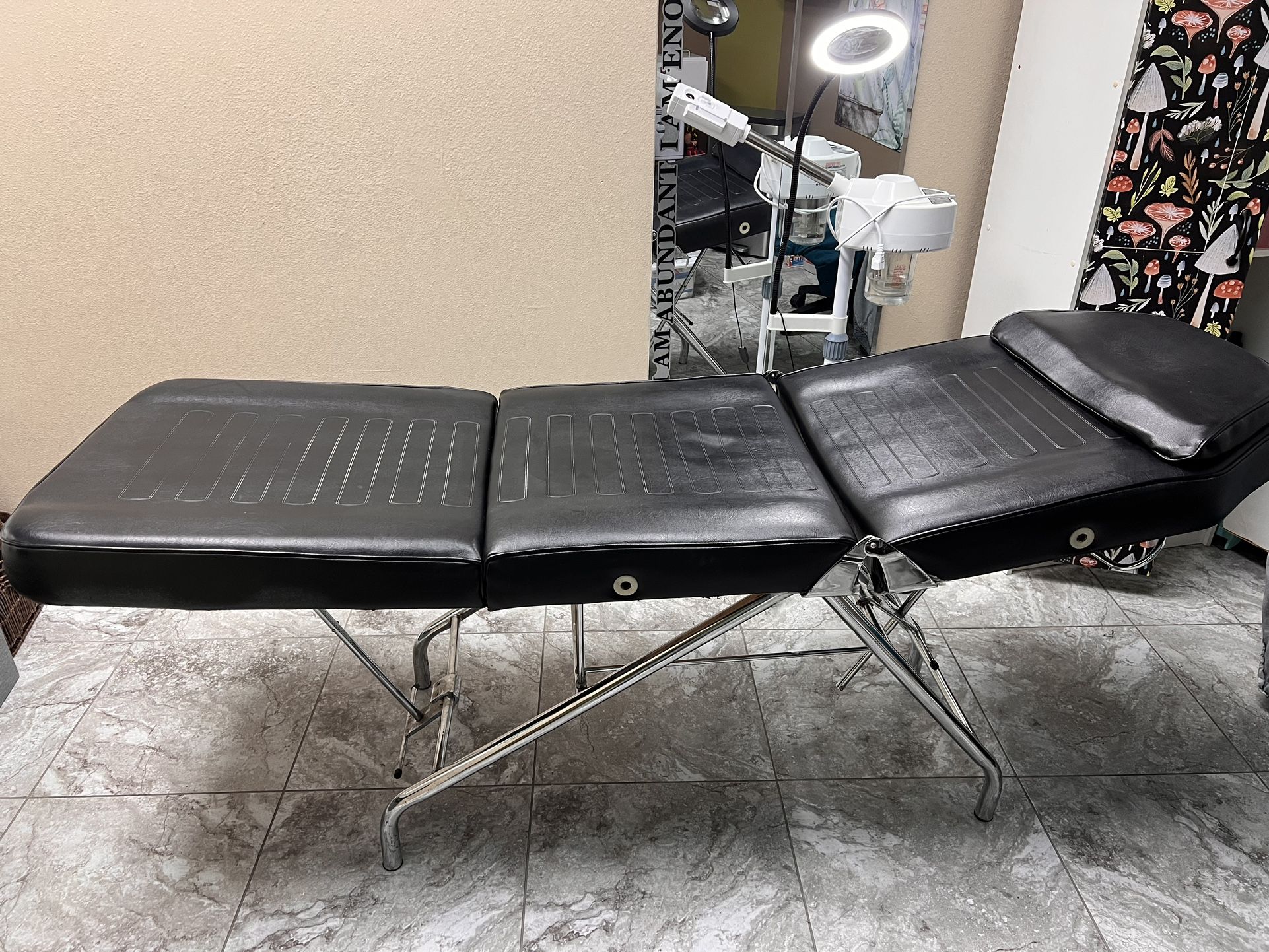 Esthetician/ Massage Bed 