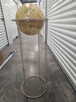 Standing globe