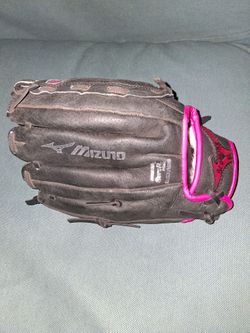 Mizuno Finch 10 inch T-Ball Glove