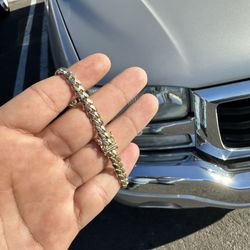 14kt Gold Bracelet 8” Cuban Link