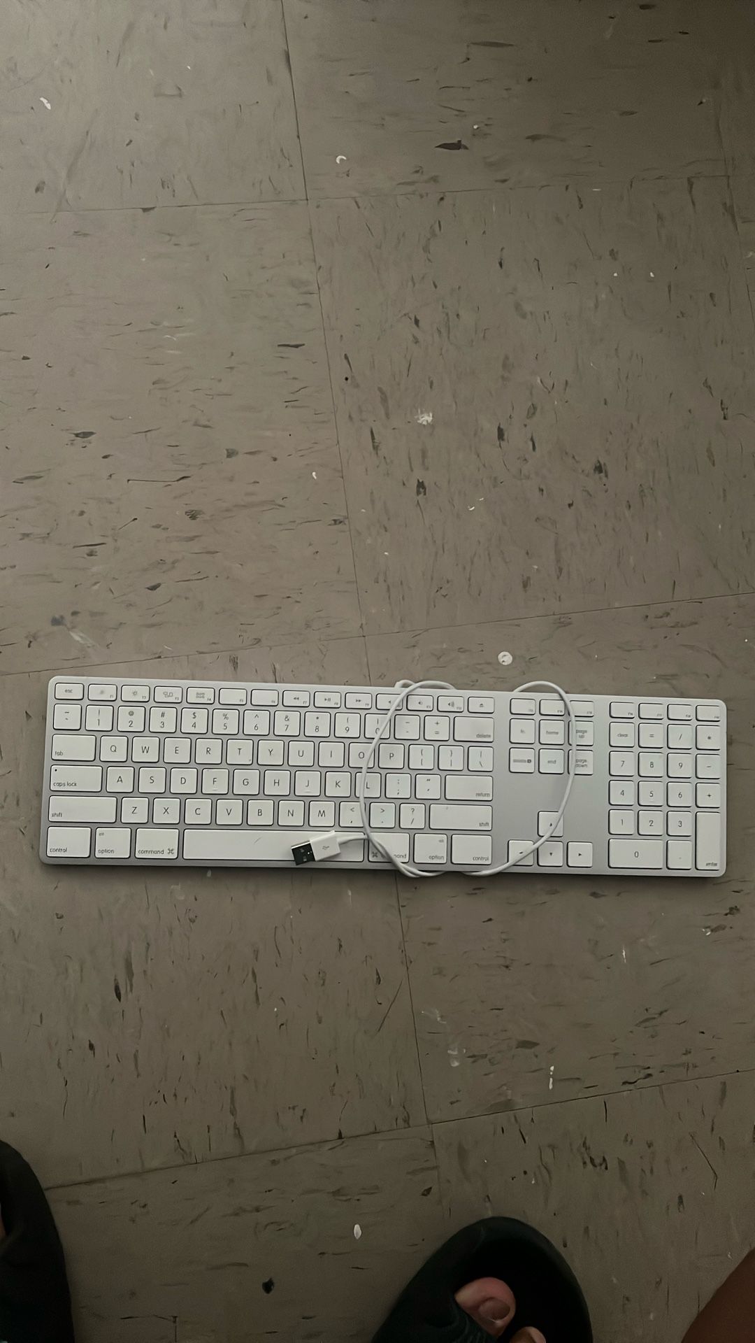 apple wired keyboard 