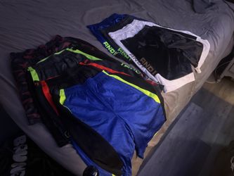 AND1 BASKETBALL SHORTS ALL LARGE