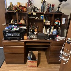 Executive Desk- Great Shape. $30