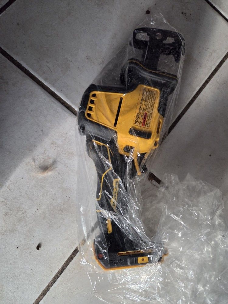 Dewalt Compact Reciprocating Saw