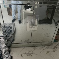 Z Gallery Mirrored Cabinets 