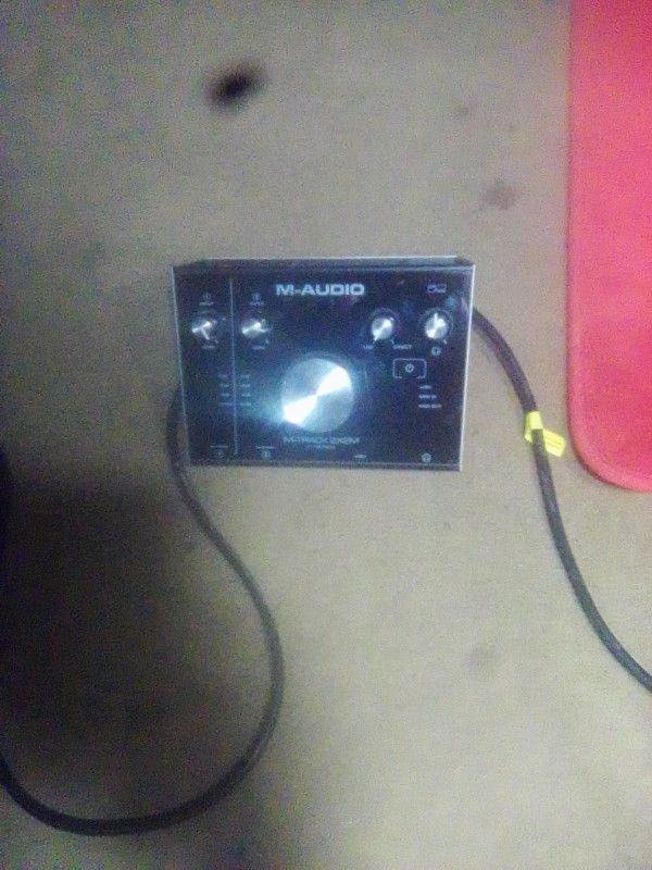 M Audio 2x2 C Series