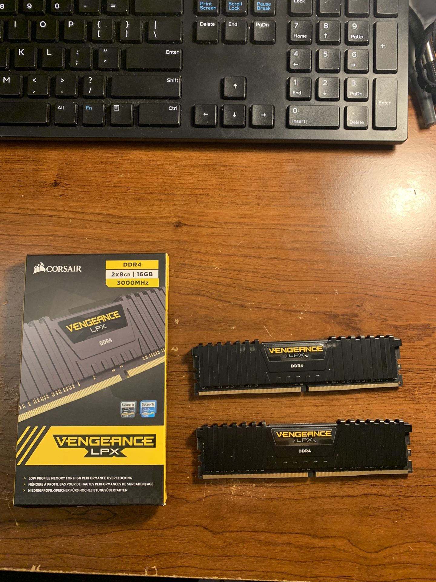 Corsair Vengeance LPX 16GB (2x8GB) 3000Mhz CAS 15 RAM