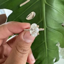 Oval 2.12ct Diamond Engagement Ring, Size 6– 14kt Rose Gold – IGI Certified