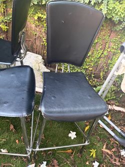 Free Chairs