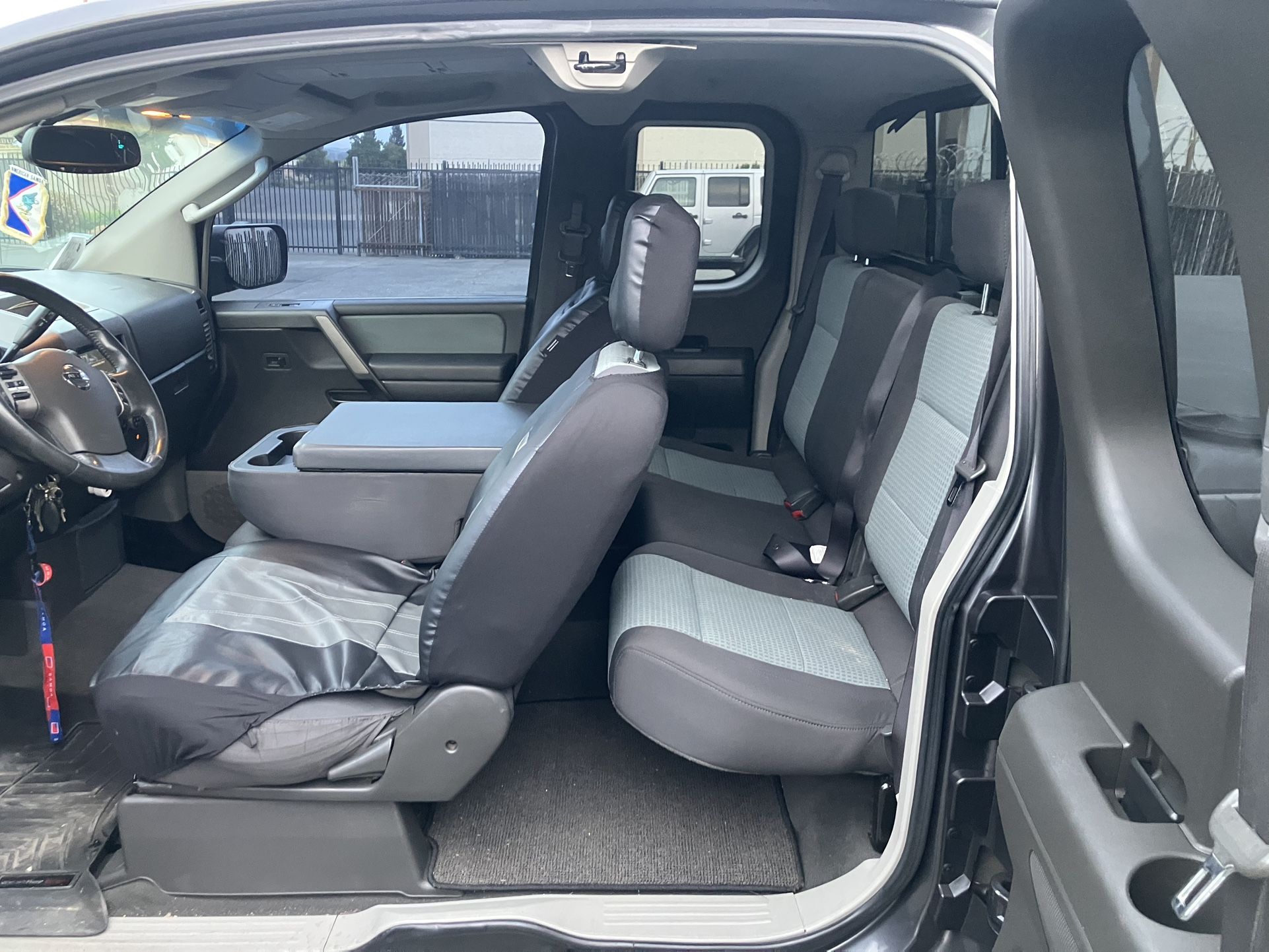 2004 Nissan Titan