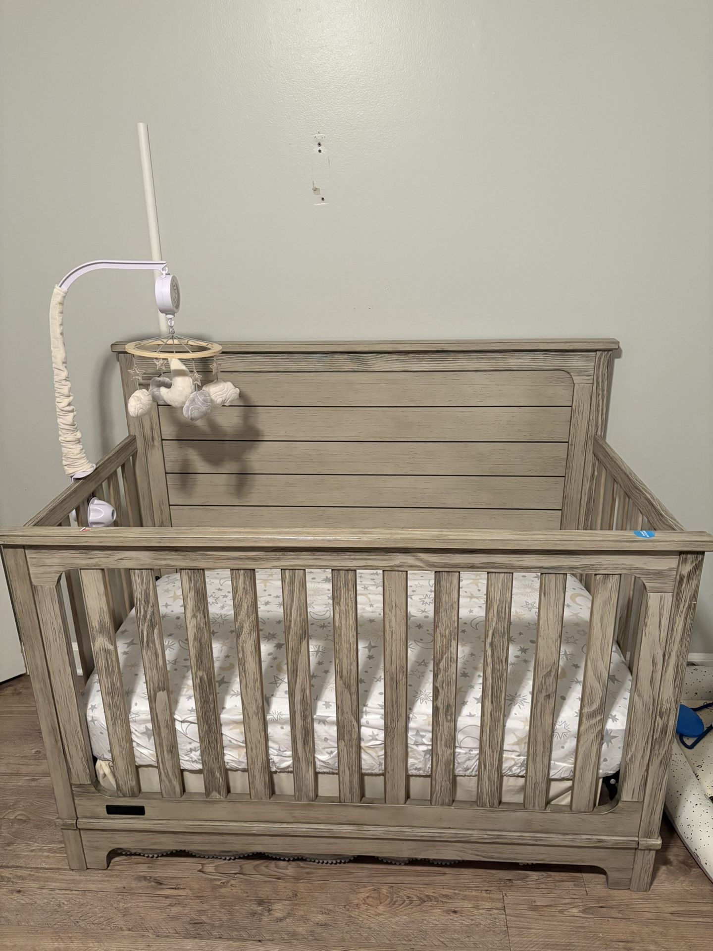 Baby Crib Like New 