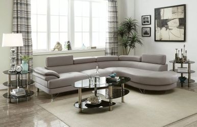 🔥2pc Sectional w/ adjustable head rest🔥