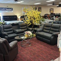 2pc Reclining Black Sofa And Love Seat With Cup Holders