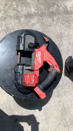 Milwaukee band saw m18