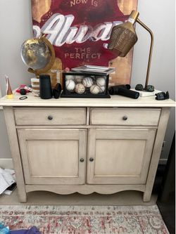 Dresser