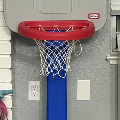 Little Tikes Basketball Hoop