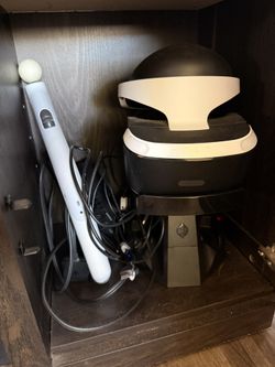 PS4 + PlayStation VR Bundle + 10 Games – Ready to Play