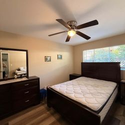 Bedroom set
